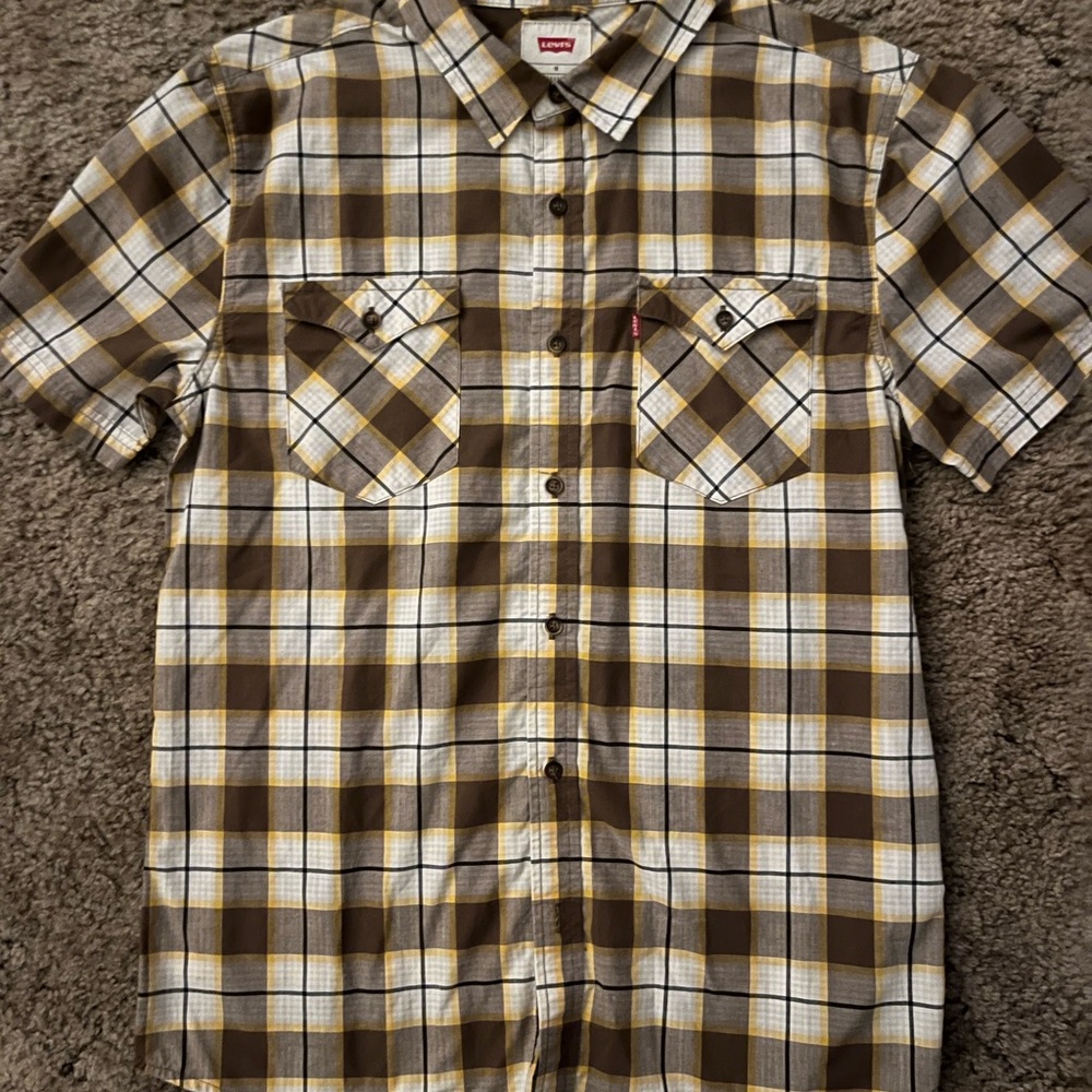 Levi’s button up